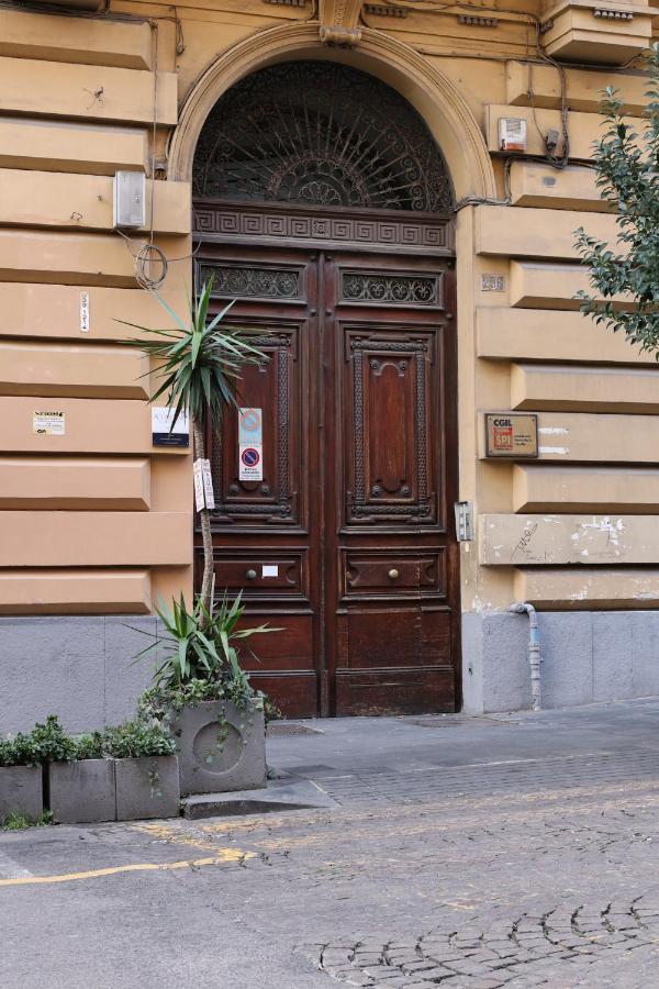 Quatrum Napoli - B&B ภายนอก รูปภาพ