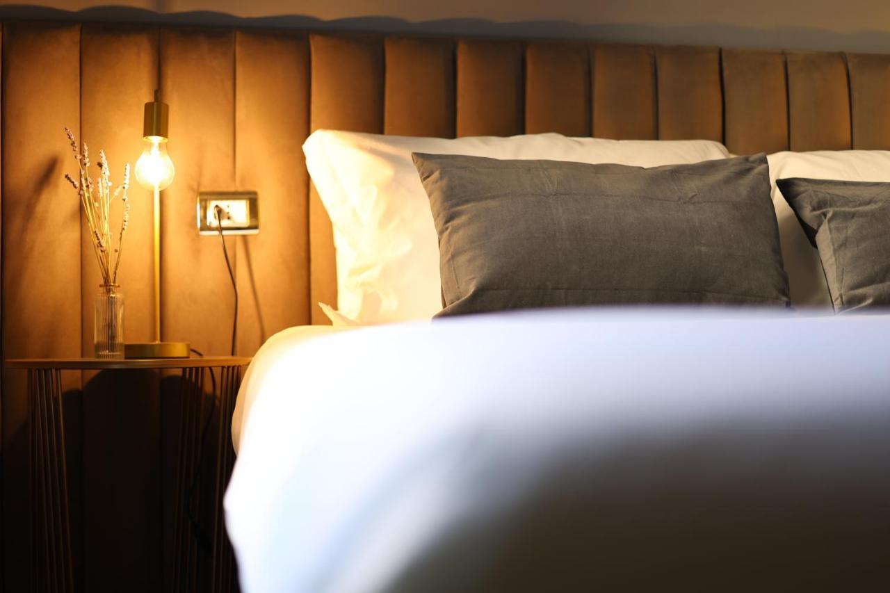 Quatrum Napoli - B&B ภายนอก รูปภาพ